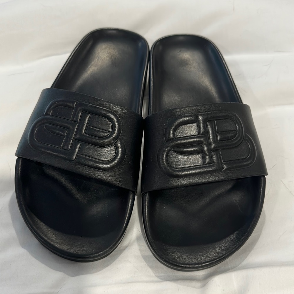 BALENCIAGA PISCINE B-B LOGO BLACK LEATHER SLIDES WITH BOX